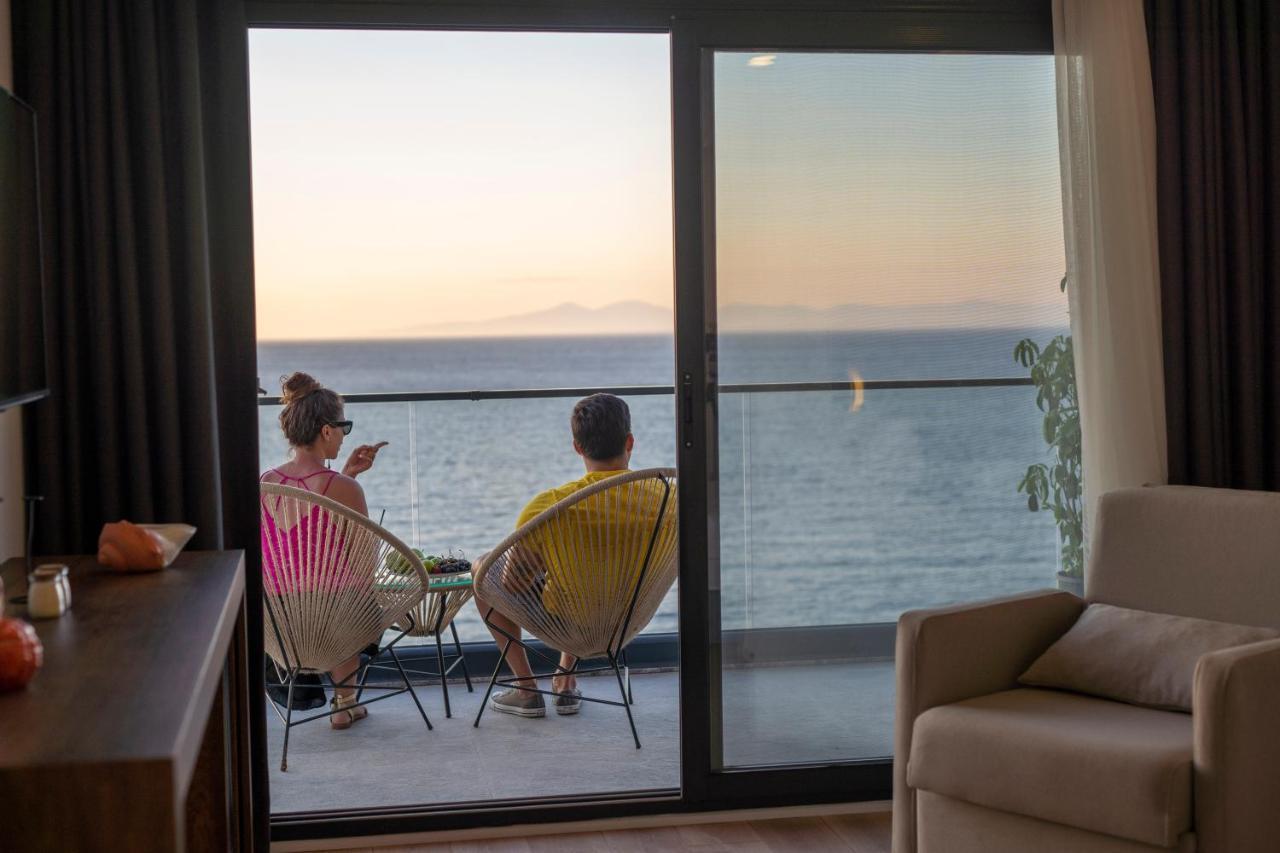 Nixie Hotel & Beach - Adult Only ยาลึคคาวัค ภายนอก รูปภาพ